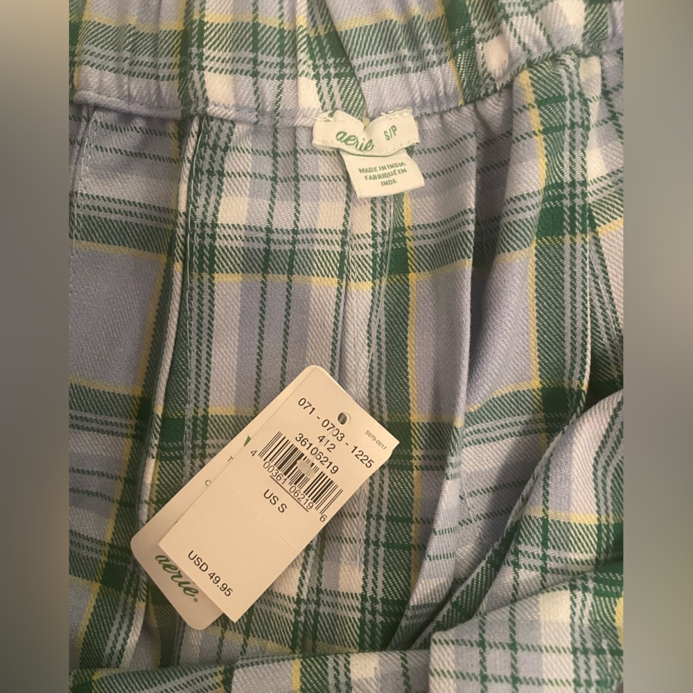 🏷️Cute Plaid Aerie Skirt - Picture 5 of 6